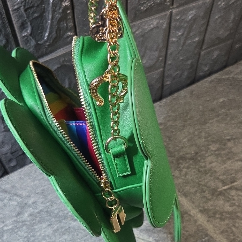 Betsey Johnson Green Clover Crossbody Bag - Picture 10 of 12